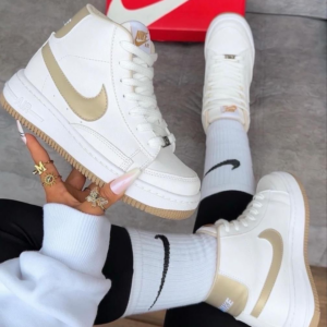 BOTA NIKE PLUS