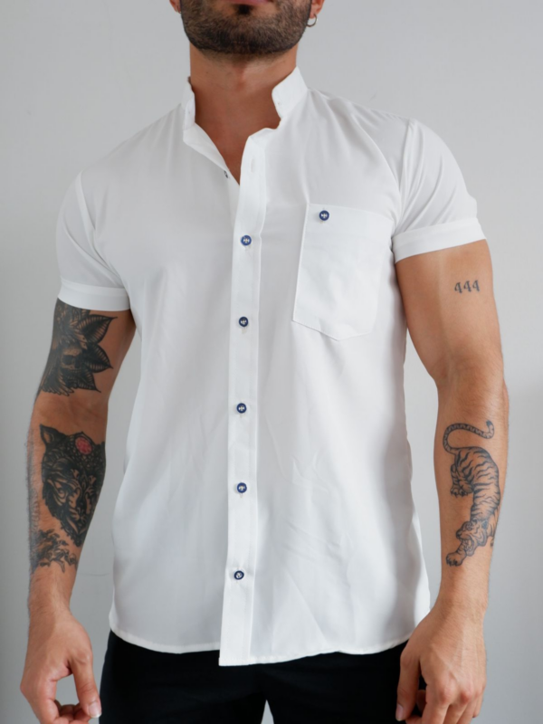 👔 Camisa Slim Fit Blanca para Hombre – Estilo Casual Elegante